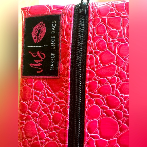 MAKEUP JUNKIE Other - 💄 MAKEUP JUNKIE BAG 💄